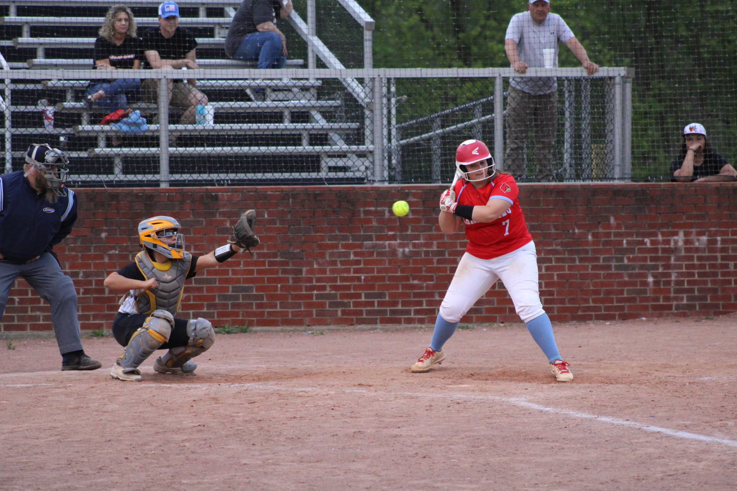 Lady Cards win one of three