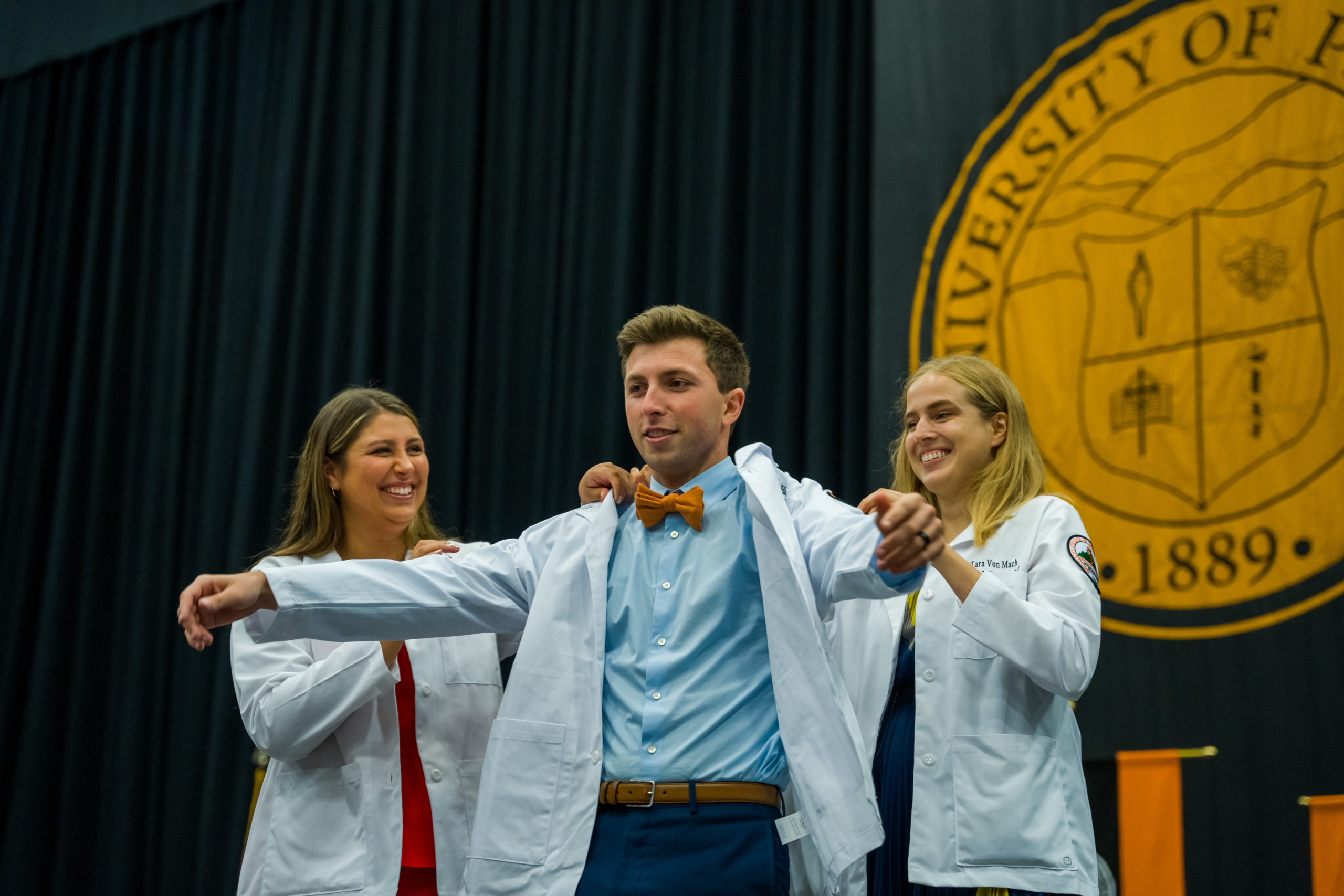 Next generation of physicians celebrated at White Coat Ceremony