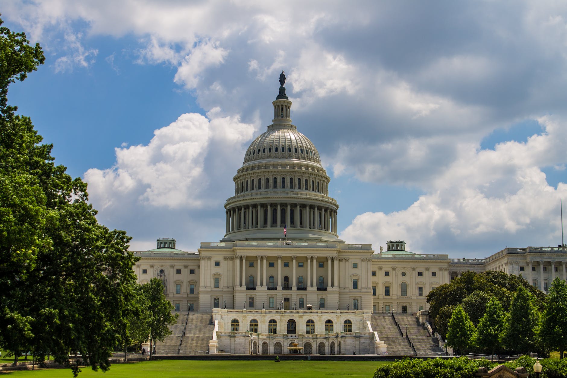 Kentucky applications now open for U.S. Senate Youth Program