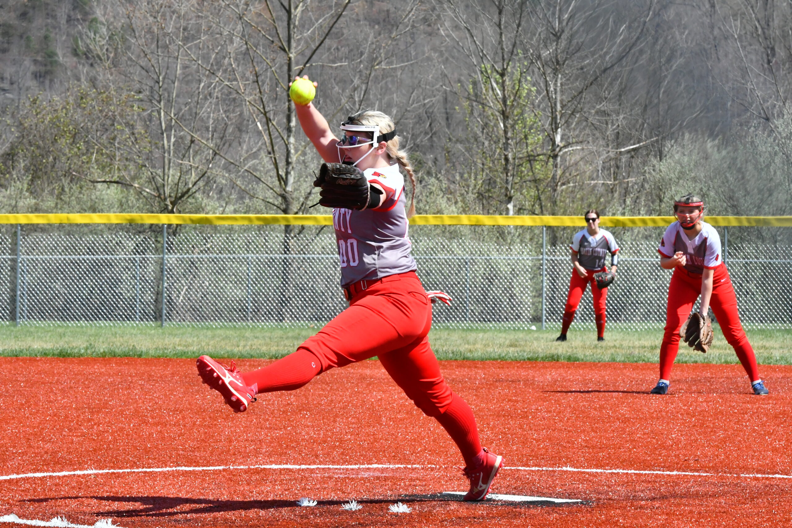 Lady Cards go 2-0 in doubleheader