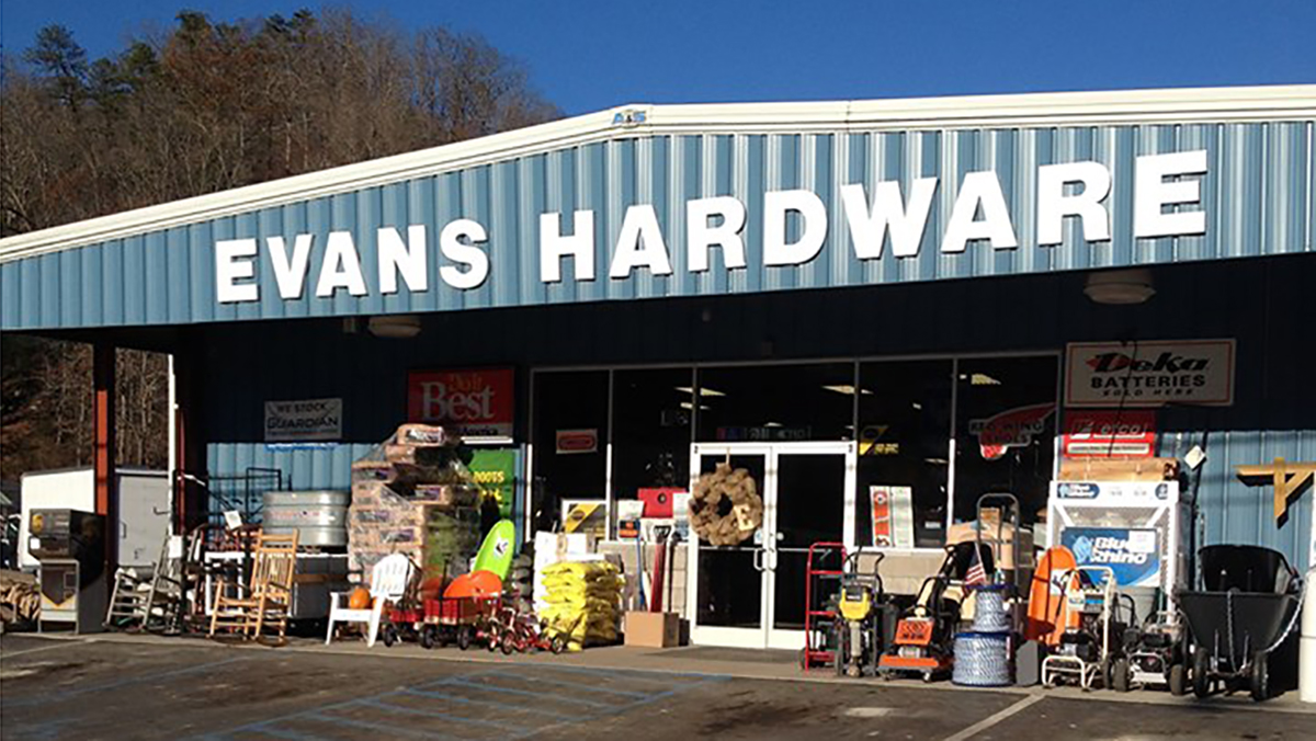 Evans Hardware celebrates 30 years