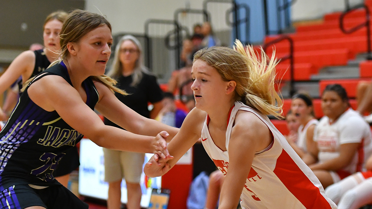 Martin County Middle School girls finish 3-0 week