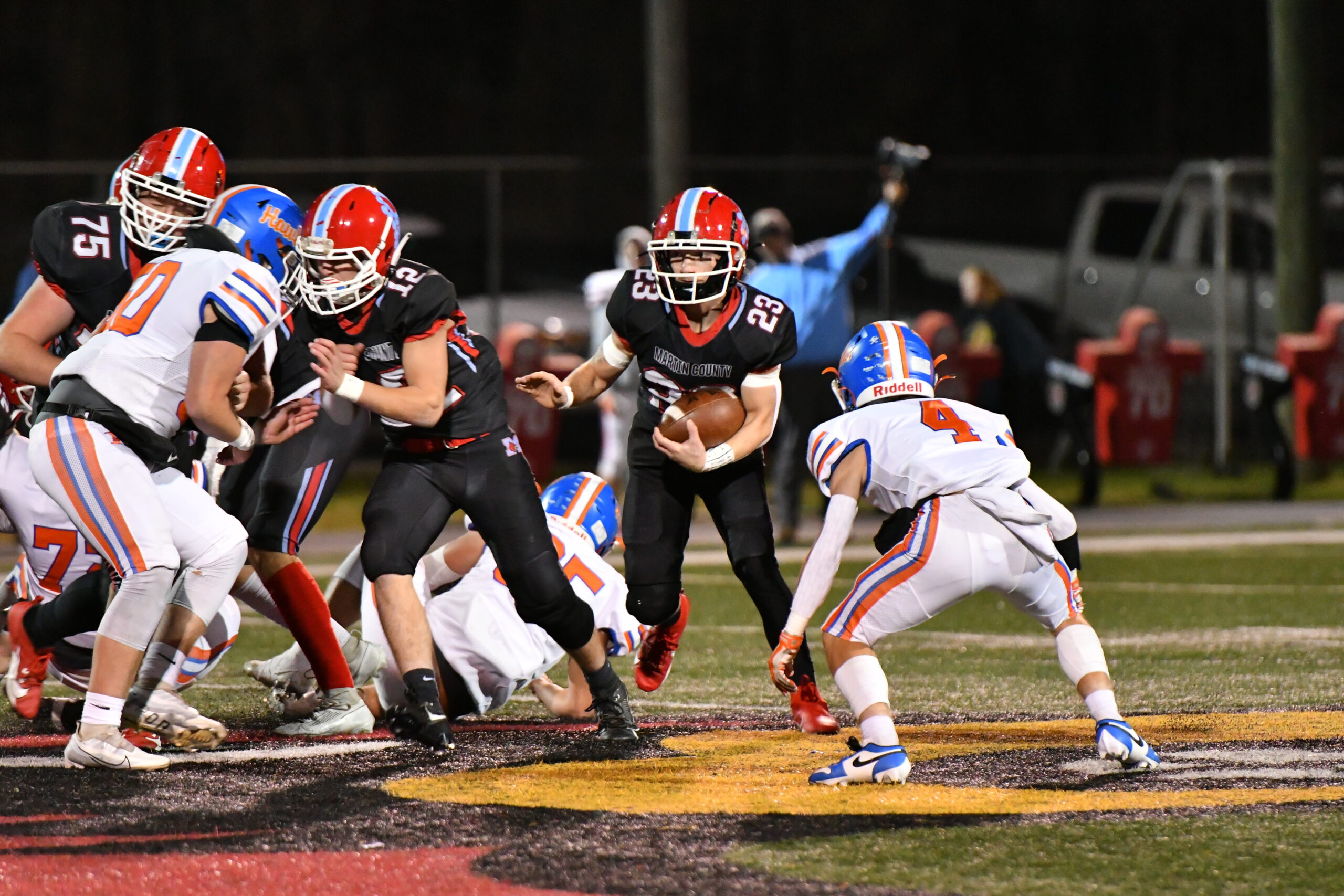 Cardinals crush Hawks in 2A playoffs