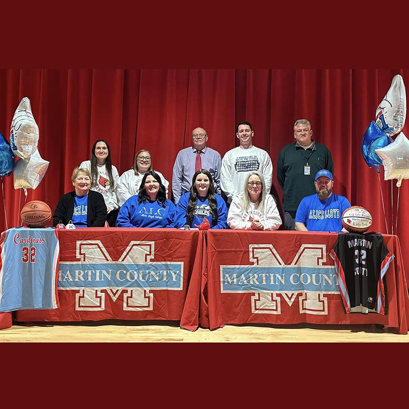 Marcum signs with Alice Lloyd Lady Eagles