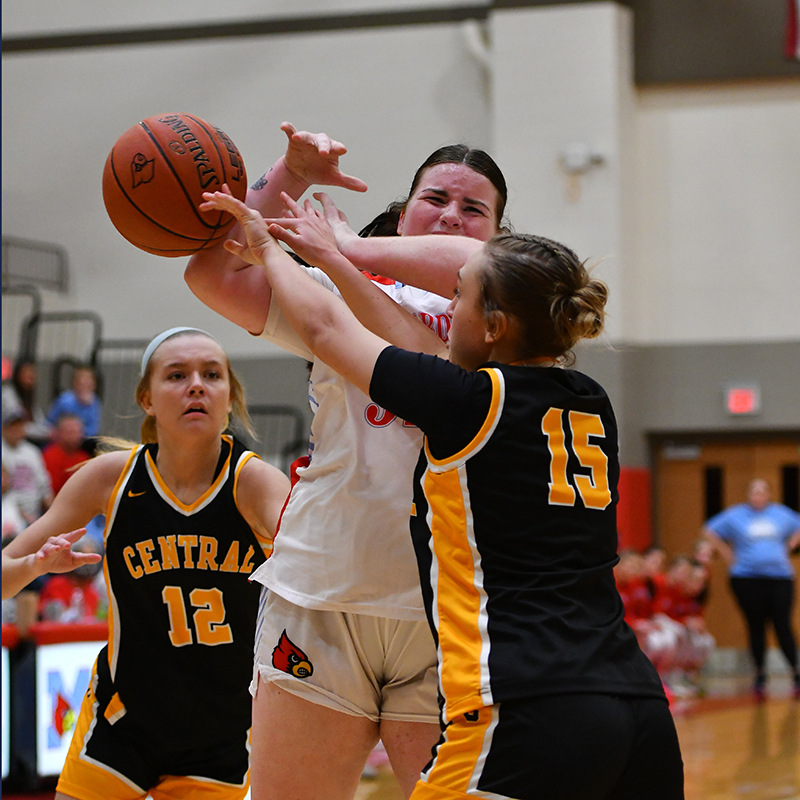 Lady Cards narrowly defeated by Johnson Central amid controversial officiating