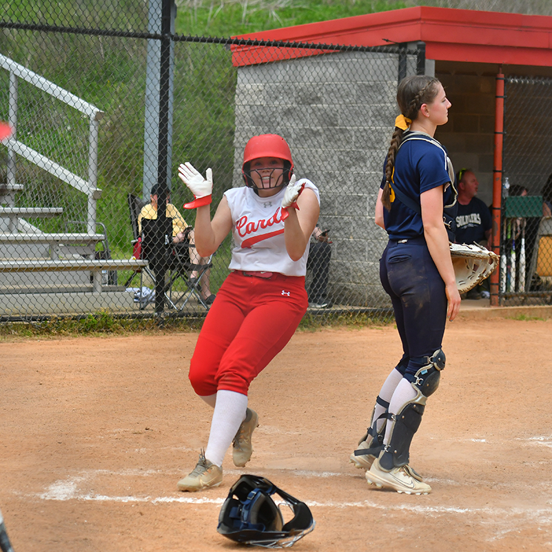 Lady Cards pick up win