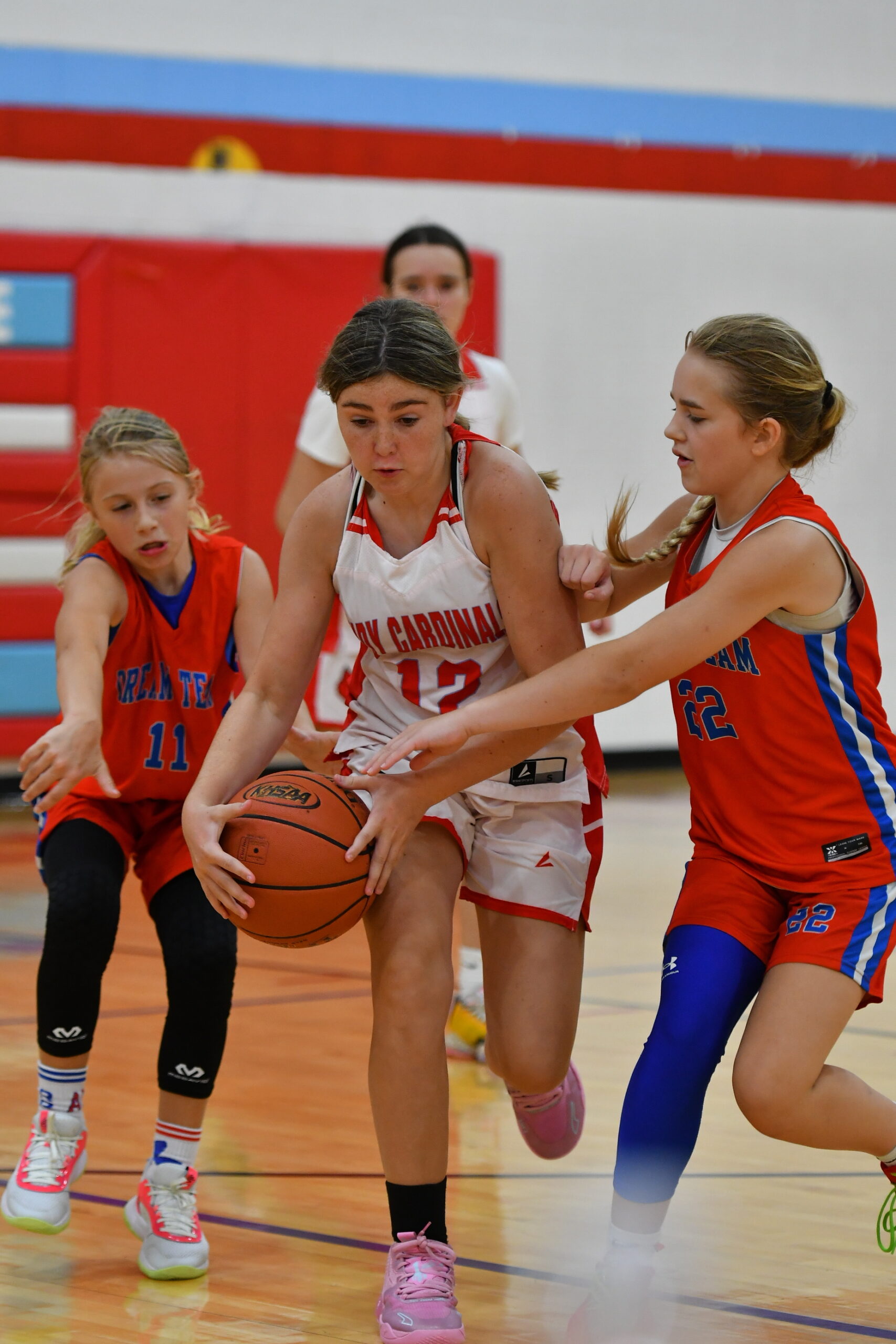 MCMS girls basketball goes 1-1 in preseason event