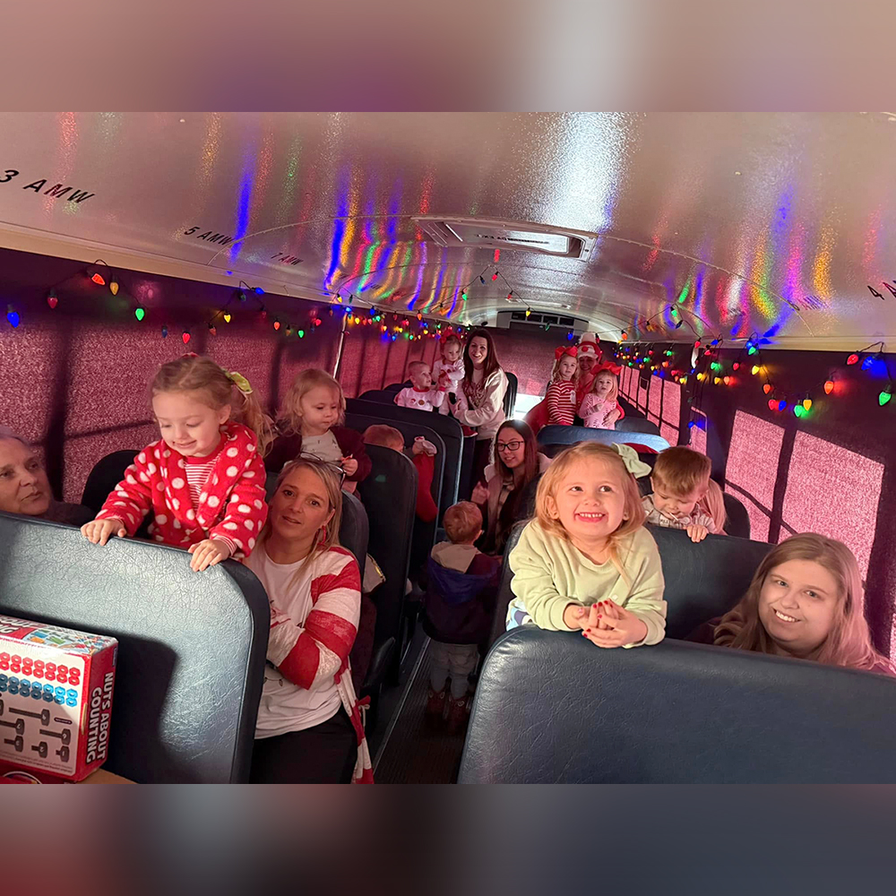 Early Learning Bus brings cheer to Collier Center