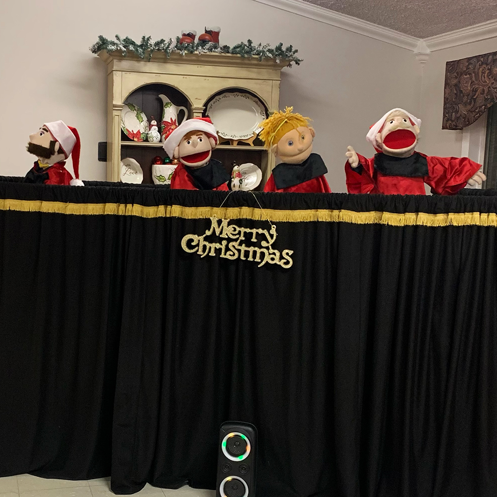 Christmas program delights MCHCF residents