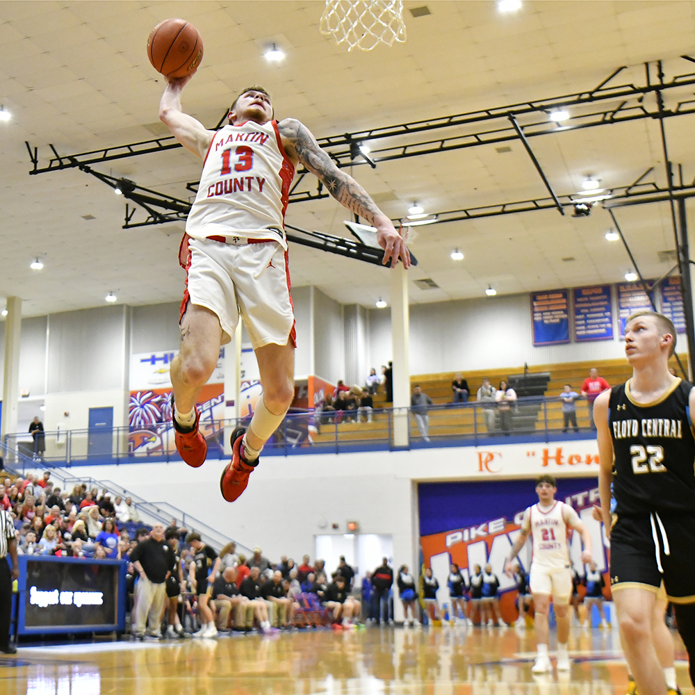 Martin County torches Jaguars from deep, advances to third straight 15th Region title game