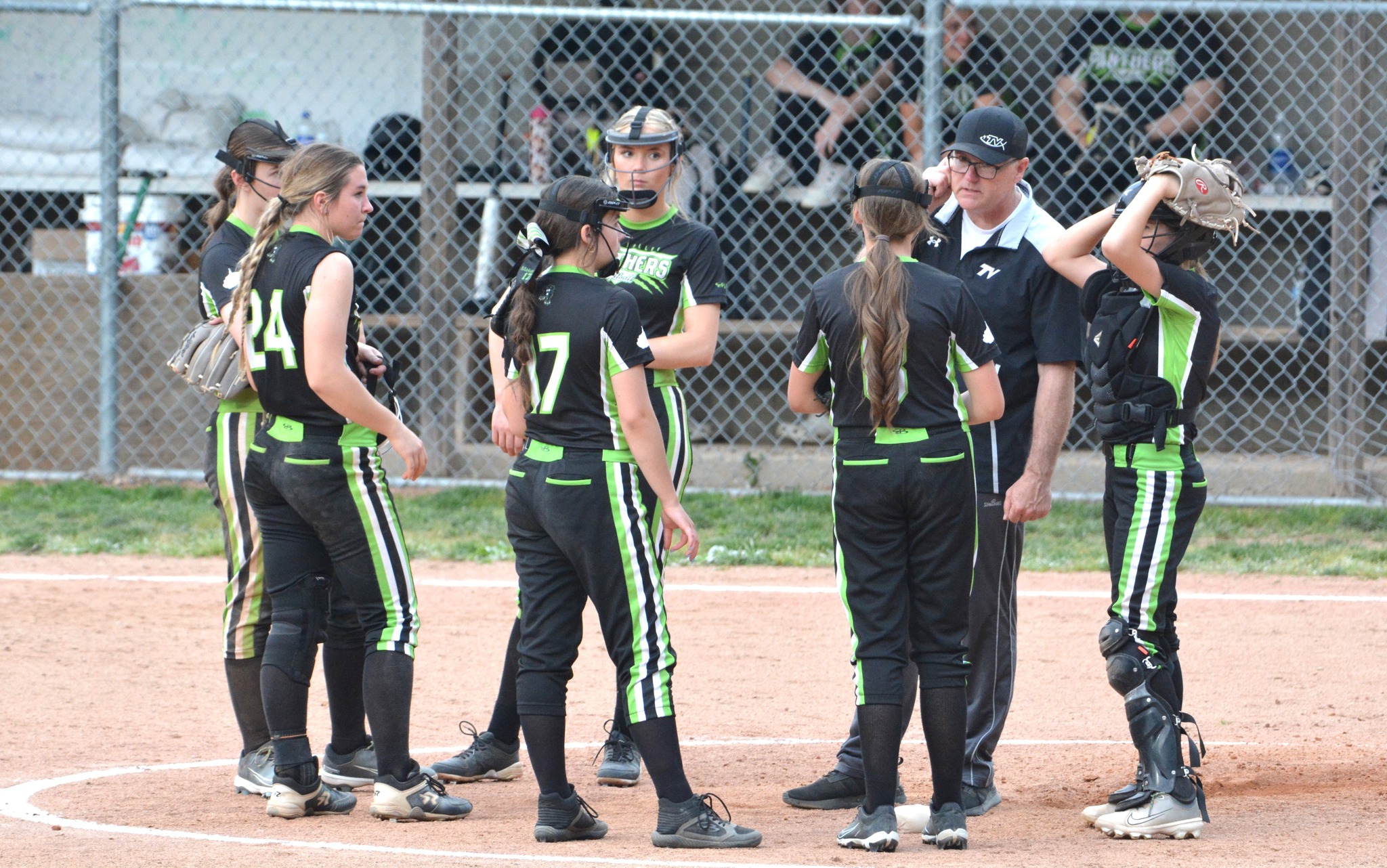 Lady Panthers edge by Shelby Valley