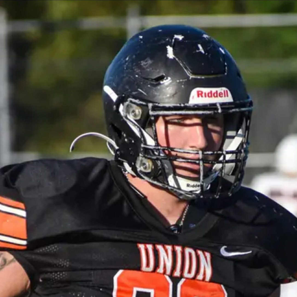 Wells reflects on first season at Union; former Cardinals standout wins educational scholarship