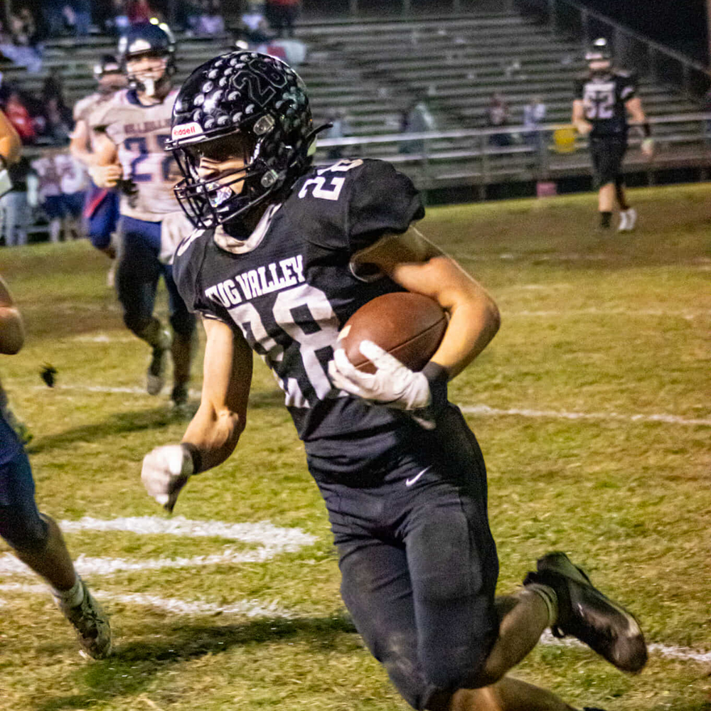 Tug downs Sherman after long weather delay; Elia catches lightning in a bottle