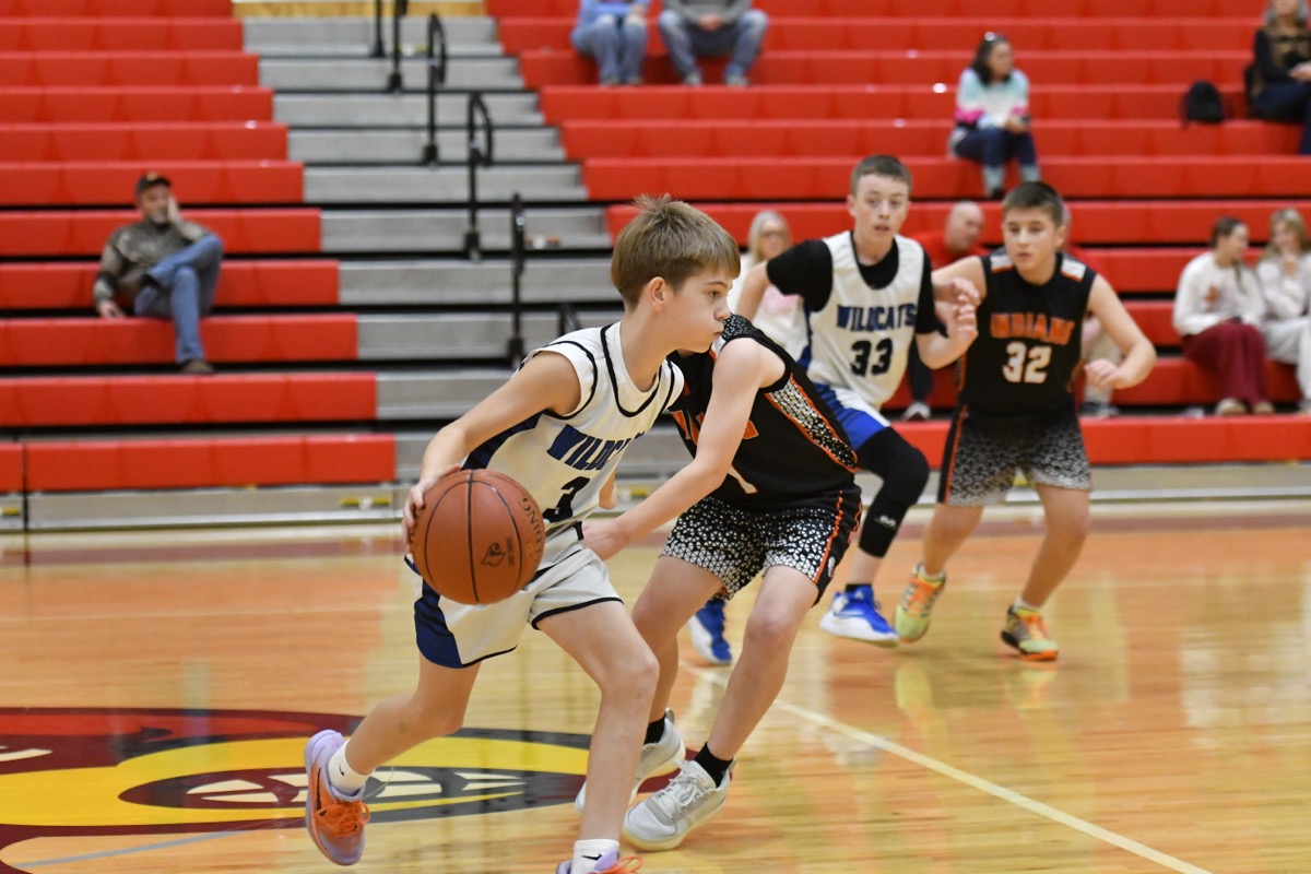 Eden sweeps Warfield