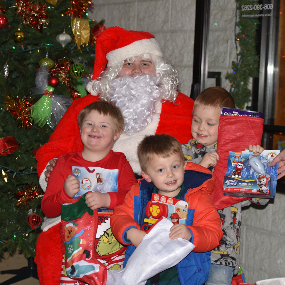 Warfield plans jolly ‘Visit With Santa’