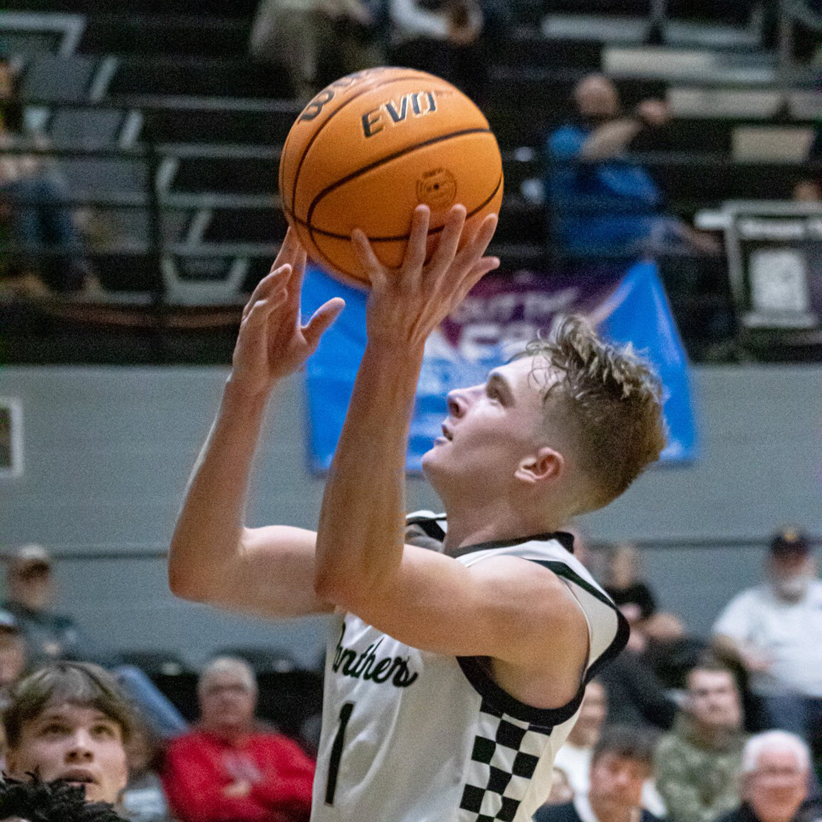 Tug Valley falls to Wyoming East