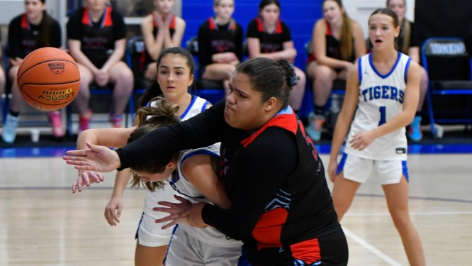 Lady Cards clawed by Tigers in fourth quarter