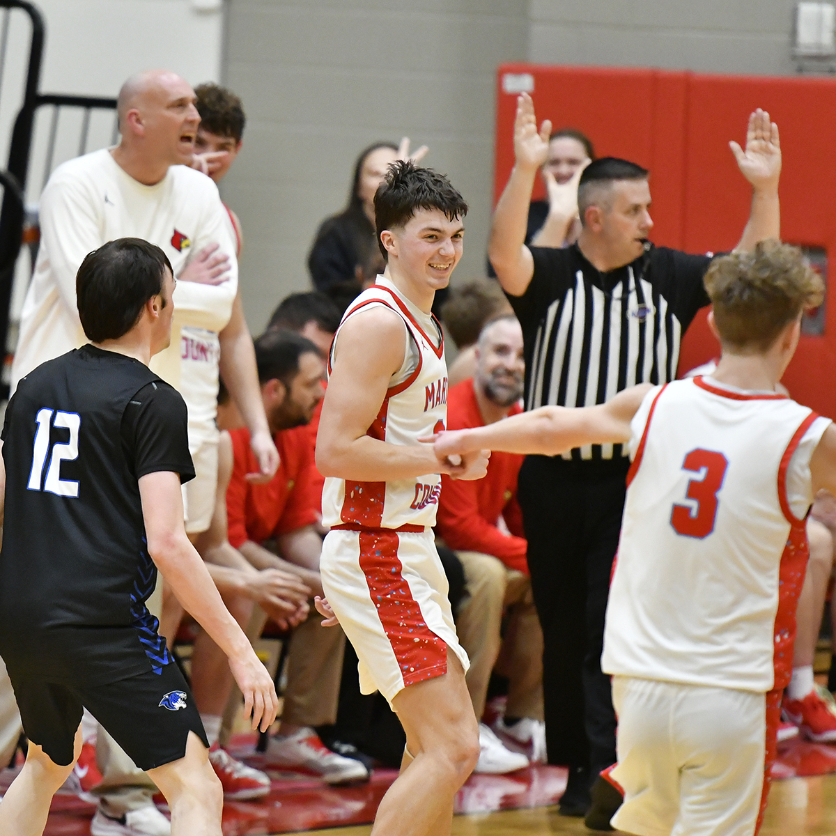 Dials sets record with 13 3-pointers as Martin County overwhelms Pike Central