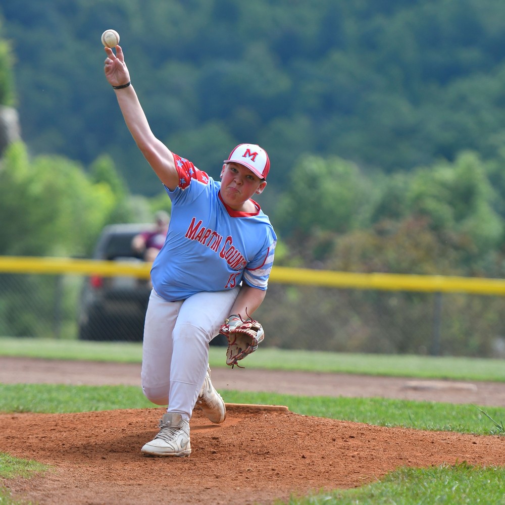 Martin County Middle Cards baseball opens 1-1