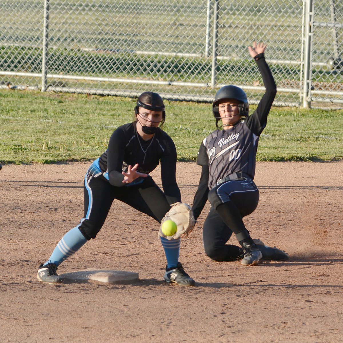 Tug Valley Lady Panthers roll through 3-0 week