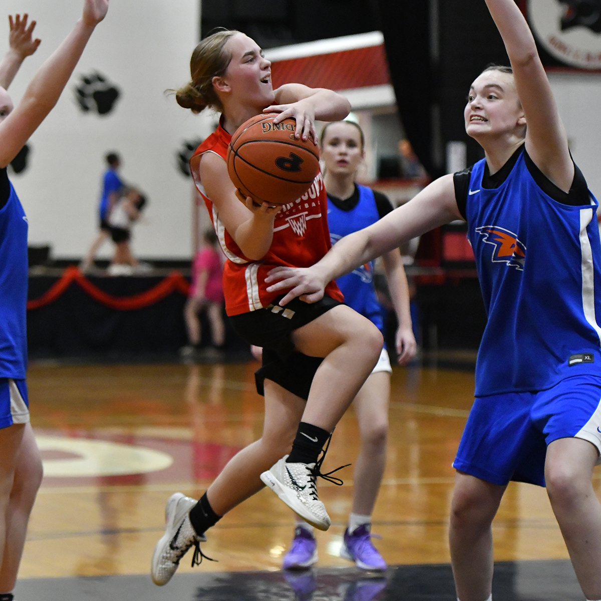 Lady Cards scrimmage at Prestonsburg